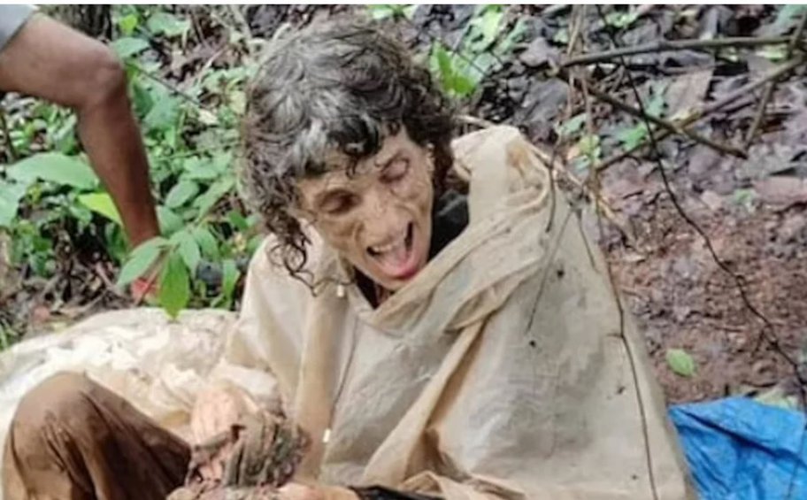 Θρίλερ με Αμερικανίδα που βρέθηκε αλυσοδεμένη σε δέντρο στη ζούγκλα της Ινδίας - Τι συνέβη 