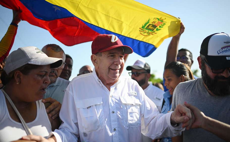 Το Περού θεωρεί τον Εδμούνδο Γκονσάλες Ουρούτια «νόμιμο» εκλεγμένο πρόεδρο της Βενεζουέλας