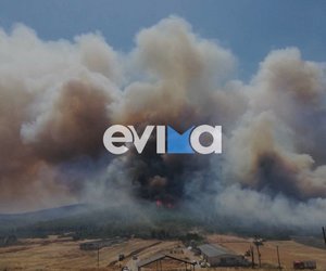 Φωτιά στην Εύβοια: Μήνυμα του 112 στους κατοίκους 
