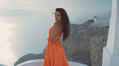 Ιουλία Καλλιμάνη: Το αδιαχώρητο στο summer live tour της σε Ελλάδα και Κύπρο