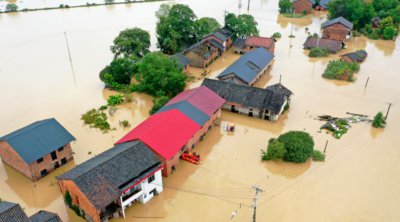 Κίνα: Τουλάχιστον 30 νεκροί από καταρρακτώδεις βροχές - ΕΙΚΟΝΕΣ