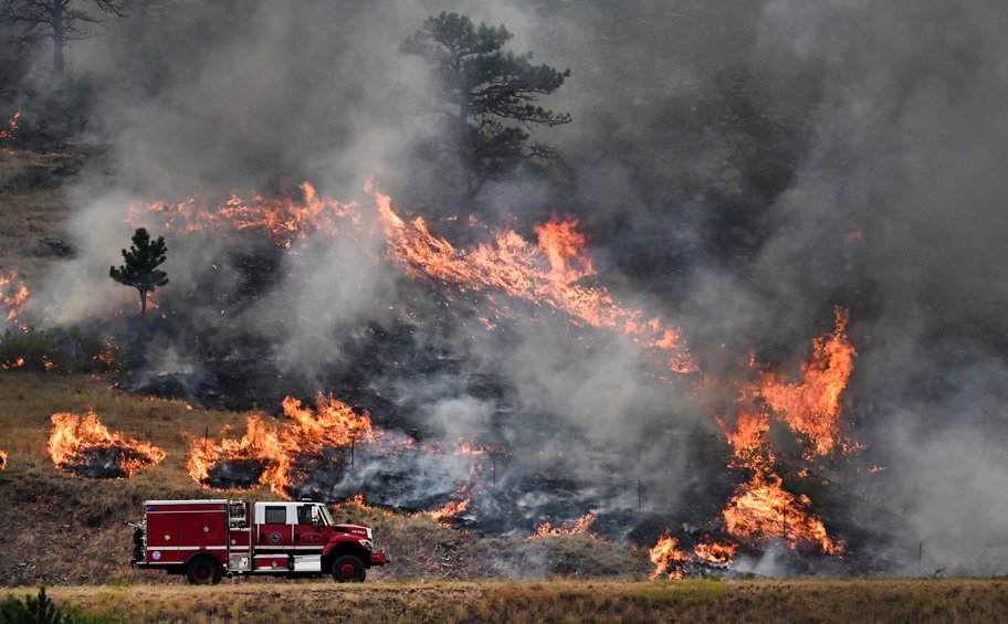 ΗΠΑ: Ένας νεκρός στις πυρκαγιές που μαίνονται στο Κολοράντο