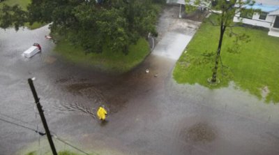 ΗΠΑ: Η καταιγίδα Ντέμπι ενισχύεται σε τυφώνα κι απειλεί τη δυτική ακτή της Φλόριντα 