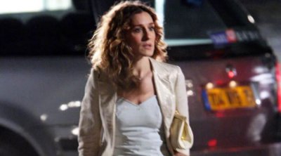 Η Sarah Jessica Parker φόρεσε ακόμα ένα look που θύμιζε παλιά Carrie Bradshaw
