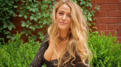 Η Blake Lively φόρεσε το παντελόνι του καουμπόη σε βραδινή έξοδο
