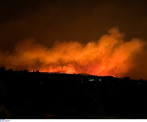 Φωτιά στη Βορειοανατολική Αττική: Πύρινο μέτωπο 30 χιλιομέτρων - Σοκάρει ο χάρτης της NASA
