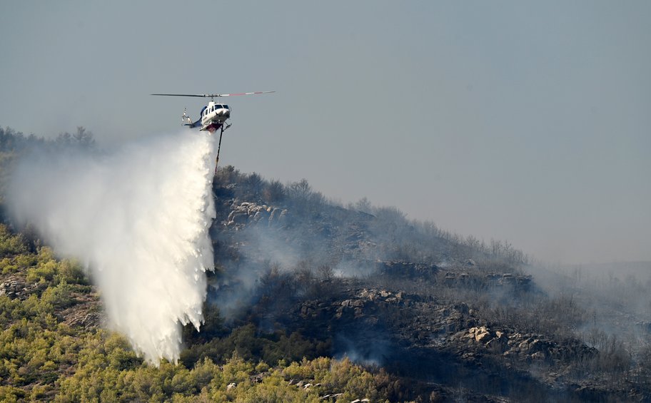 Φωτια στην Αττική: Nέο μήνυμα του 112 για την εκκένωση των οικισμών Νταού Πεντέλης, Καλλιτεχνούπολη, Ντράφι, Διώνη και Δαμάρασι Ραφήνας 