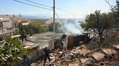 Φωτιά στην Αττική: Μεγάλη επιχείρηση στήριξης των πυρόπληκτων - Αίθουσες φιλοξενίας σε Δήμους 