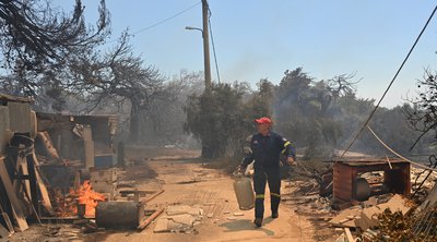 Φωτιά στην Αττική: Διαθέσιμα στους πυροπλήκτους το Ζηρίνειο στην Κηφισιά και το Κλειστό Γυμναστήριο στα Βριλήσσια 