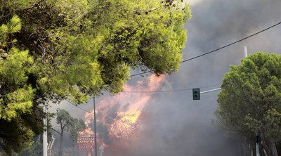 Φωτιά στην Αττική: Οι νεότερες κυκλοφοριακές ρυθμίσεις λόγω της πυρκαγιάς 