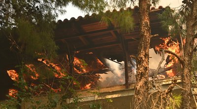 Φωτιά στην Αττική: Σύσκεψη υπό τον περιφερειάρχη Ν. Χαρδαλιά για την εξέλιξη της πυρκαγιάς