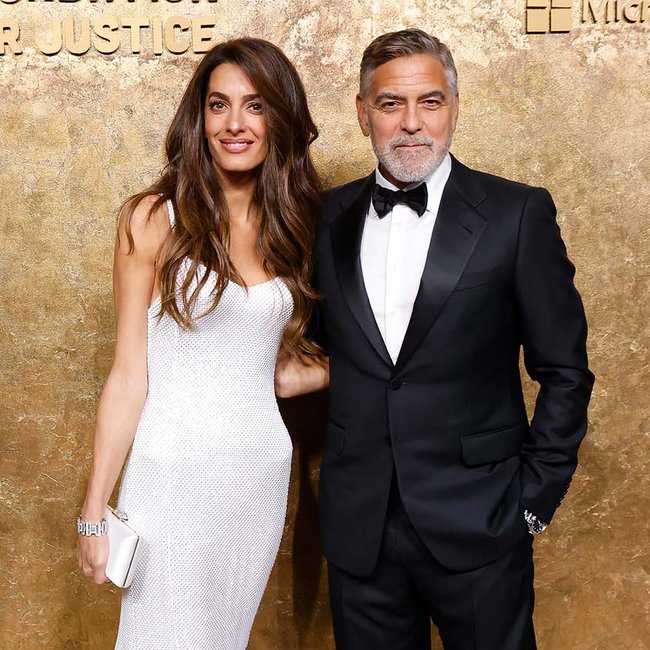 George Clooney: Παθιασμένα φιλιά με την Amal σε ρομαντικό δείπνο στην Ιταλία
