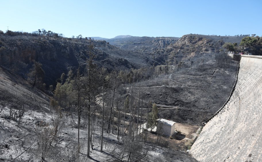 ΥΠΠΟ: Η φωτιά στην Αττική δεν προκάλεσε βλάβες στο Μουσείο και τους αρχαιολογικούς χώρους του Μαραθώνα 