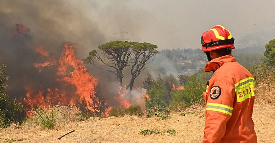 Συναγερμός για πυρκαγιές και αύριο – Ο χάρτης με τις επικίνδυνες περιοχές