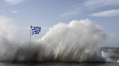 Καιρός: Θυελλώδεις άνεμοι και «40άρια» σήμερα 