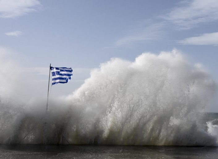 Καιρός: Θυελλώδεις άνεμοι και «40άρια» σήμερα 