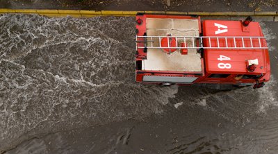 Κακοκαιρία: Η πρόγνωση για τις επόμενες ώρες - Προβλήματα στην Αττική από το μπουρίνι - Φωτογραφίες