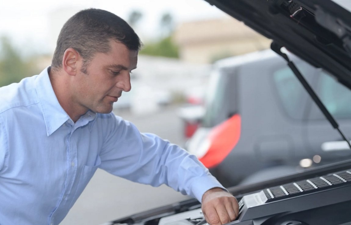 12 έλεγχοι που πρέπει να κάνετε στο αυτοκίνητο μετά το καλοκαίρι