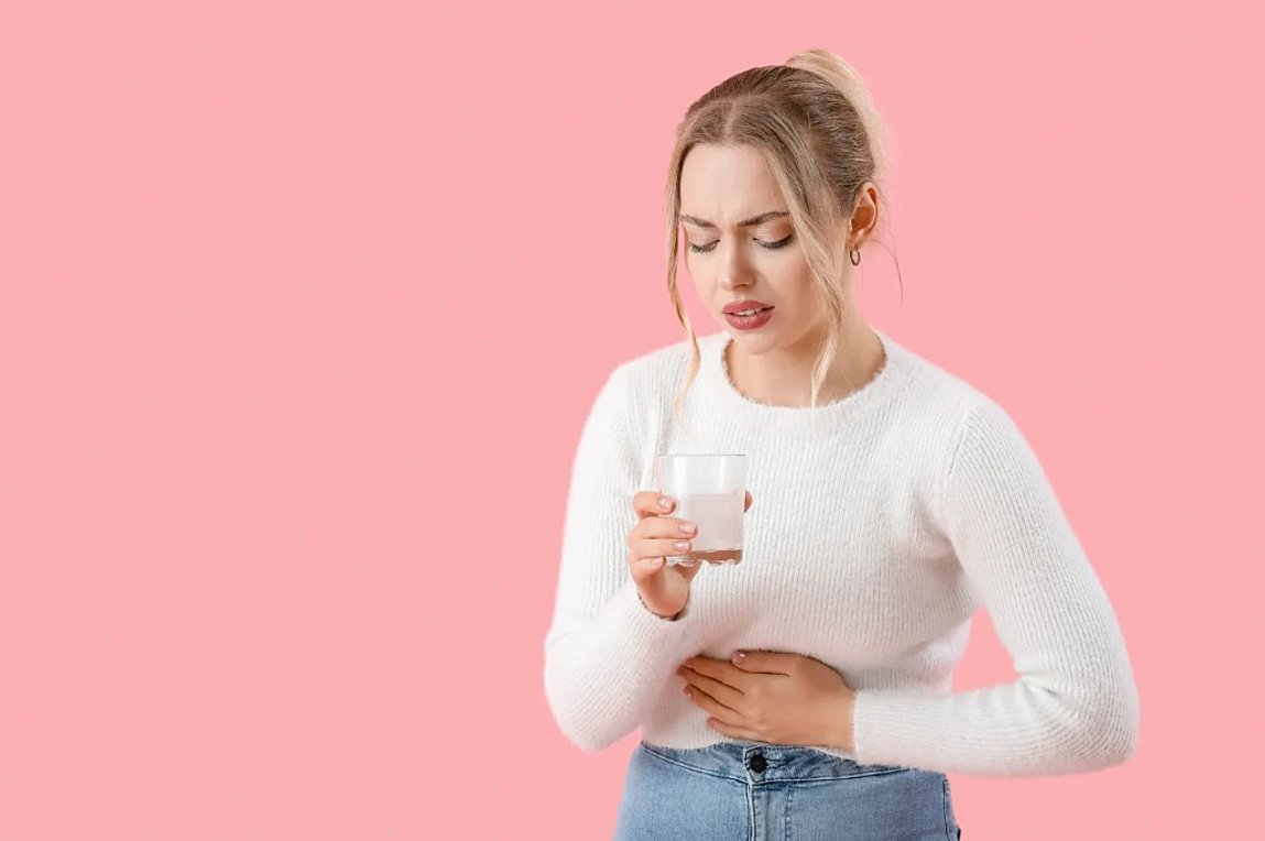 Δυσκοιλιότητα: 5 ροφήματα που θα σας ανακουφίσουν άμεσα σύμφωνα με τους ειδικούς