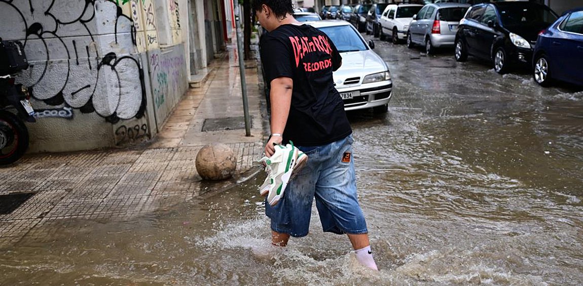 Κακοκαιρία «ATENA»: Πώς θα εξελιχθεί τις επόμενες ώρες