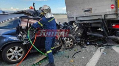 Τραγωδία στην Πάτρα: Δύο νεκροί από σύγκρουση Ι.Χ με φορτηγό