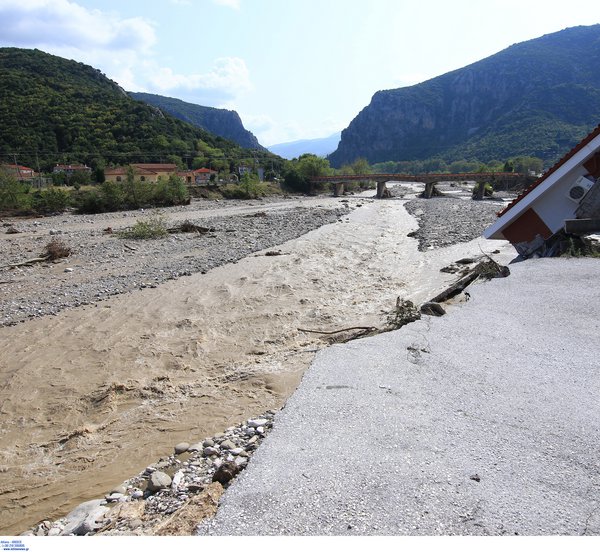 ΥΠΟΙΚ: Επεκτείνεται κατά 6 έως 12 μήνες η προστασία από κατασχέσεις και οφειλές για τους πληγέντες από θεομηνίες
