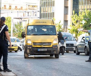 Σχολικά λεωφορεία: Πάνω από 200 πρόστιμα σε ελέγχους της Τροχαίας - Βρέθηκαν και ληγμένες άδειες!
