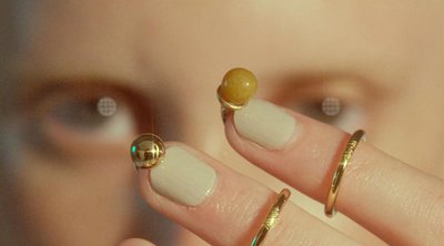 Nail Rings: Η νέα τάση στα κοσμήματα που απογειώνει κάθε μανικιούρ