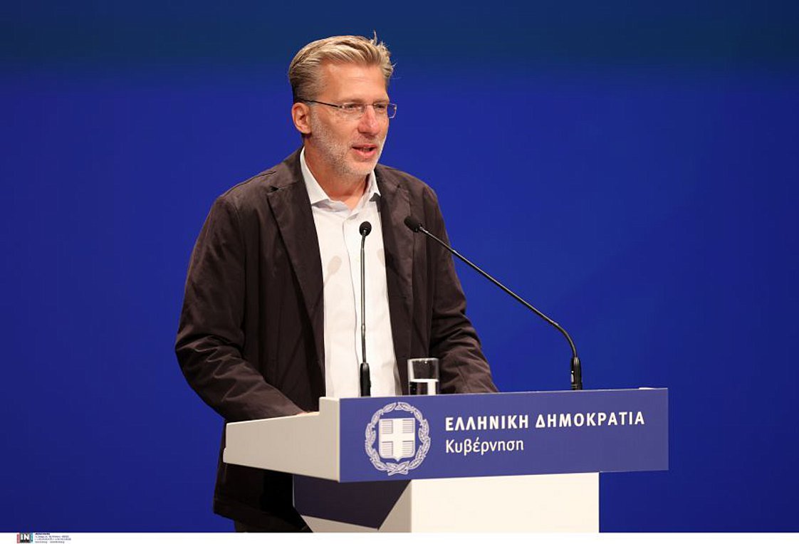 Σκέρτσος: Έρχονται επιπλέον 12 αυξήσεις στους μισθούς ιδιωτικών, δημοσίων υπαλλήλων και συνταξιούχων