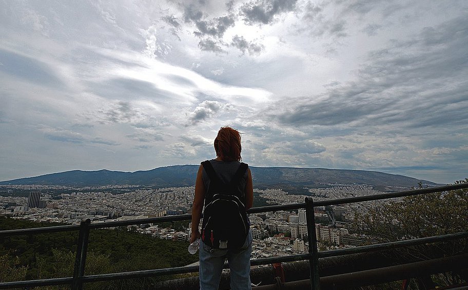 «Φθινόπωρο από παλιά με ζακέτα και ομπρέλα»: Ο καιρός τις επόμενες ημέρες - Η ανάρτηση Τσατραφύλλια