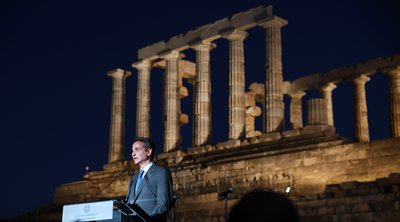 Μητσοτάκης στη φωταγώγηση του Ναού του Ποσειδώνα: Θα λάμψει ακόμα περισσότερο