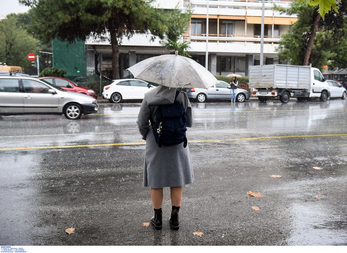 Φθινοπωρινό σκηνικό: Δείτε σε ποιες περιοχές θα έχει βροχές και καταιγίδες 