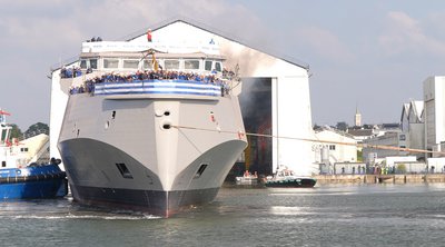 «Νέαρχος»: Καθελκύστηκε η δεύτερη ελληνική φρεγάτα Belharra - ΦΩΤΟ - ΒΙΝΤΕΟ 