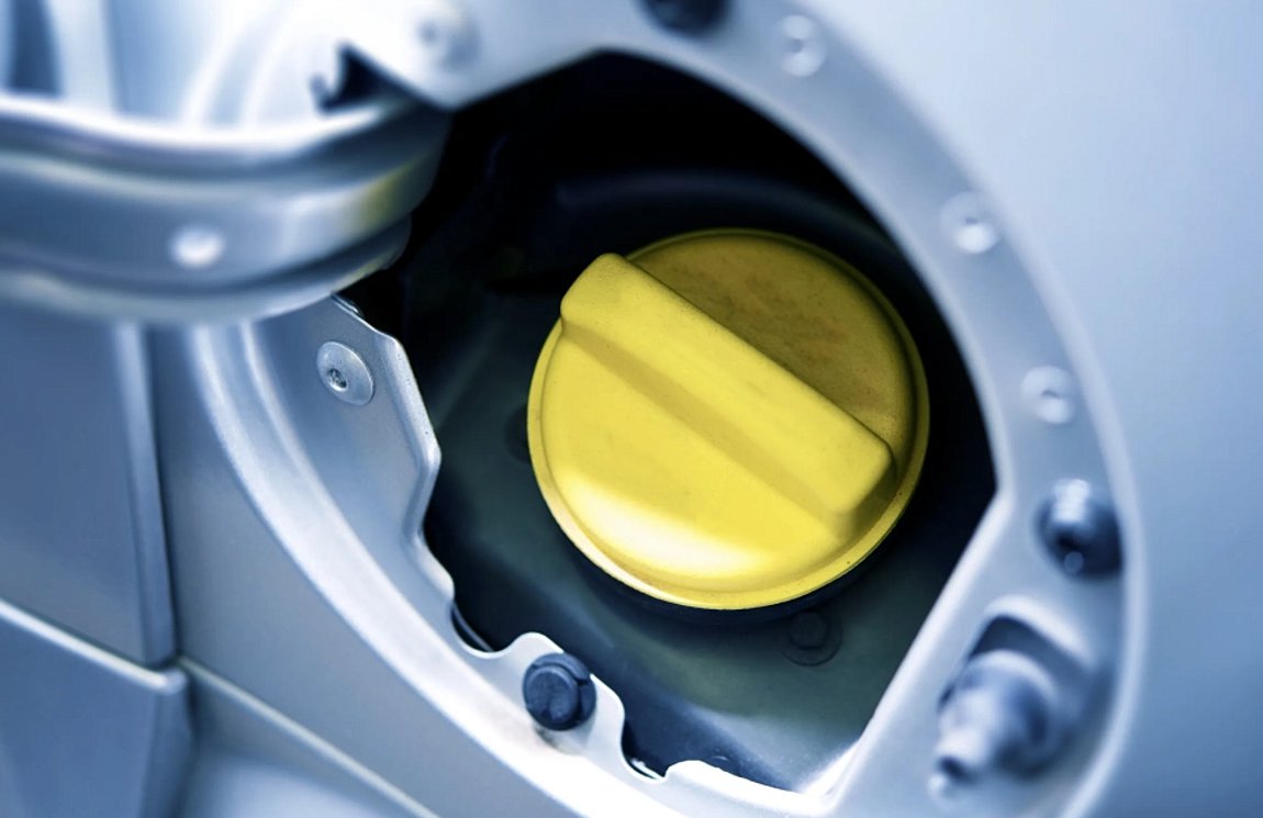 Γιατί το ρεζερβουάρ μου έχει κίτρινο καπάκι; Τι σημαίνει για το καύσιμο