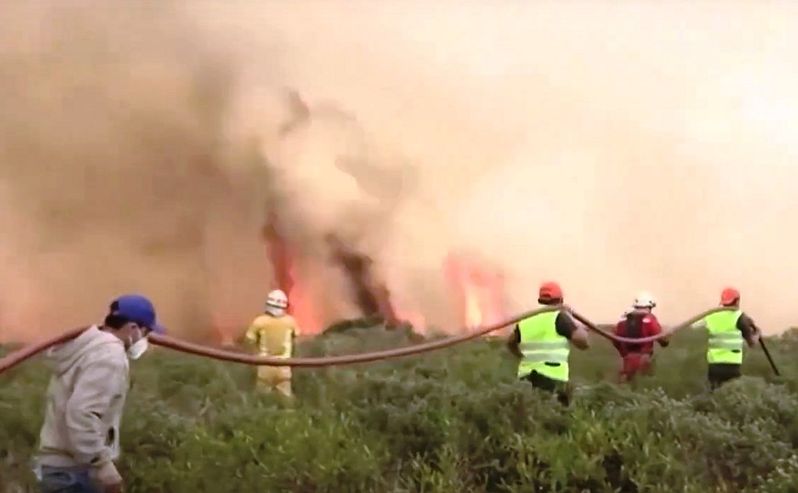 Ανεξέλεγκτες πυρκαγιές στο Περού: Ζημιές σε καλλιέργειες και αρχαιολογικούς χώρους