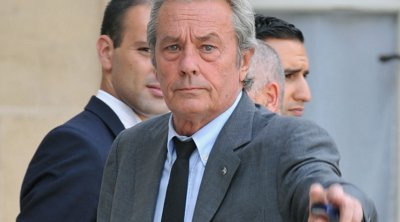 Alain Delon: Μια πρώην οικιακή βοηθός εκμυστηρεύεται – «Νόμιζα ότι μπορούσα να τα καταφέρω, αλλά δεν ήταν εύκολο»