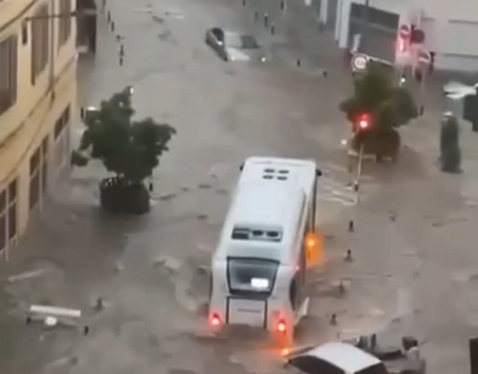 Γαλλία: Πλημμύρες σημειώθηκαν στις Κάννες