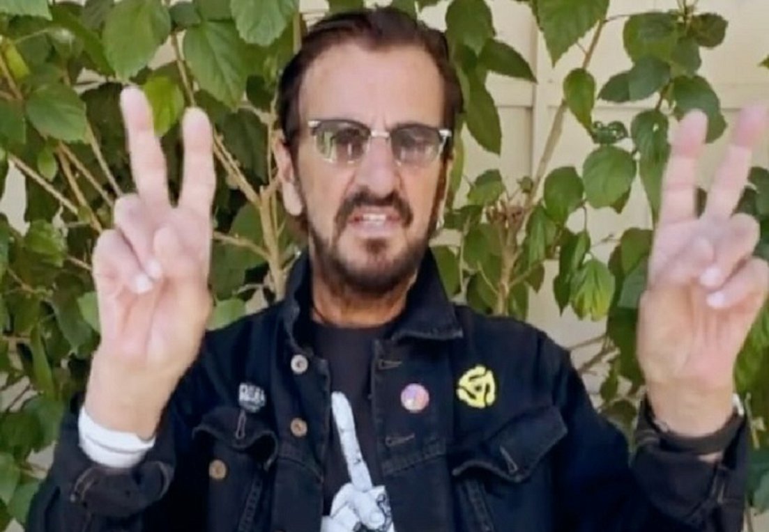 Ανησυχία για τον Ringo Starr – Ο σταρ των Beatles ακύρωσε τις συναυλίες του λόγω ασθένειας