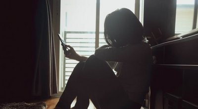 Χειροπέδες σε τρεις μαθητές για revenge porn - Ισχυρίστηκαν πως «έκαναν πλάκα»
