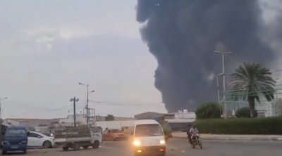 Υεμένη: Ο ισραηλινός στρατός έπληξε στόχους των Χούθι - Χτύπησε λιμάνι και ενεργειακές υποδομές - ΒΙΝΤΕΟ