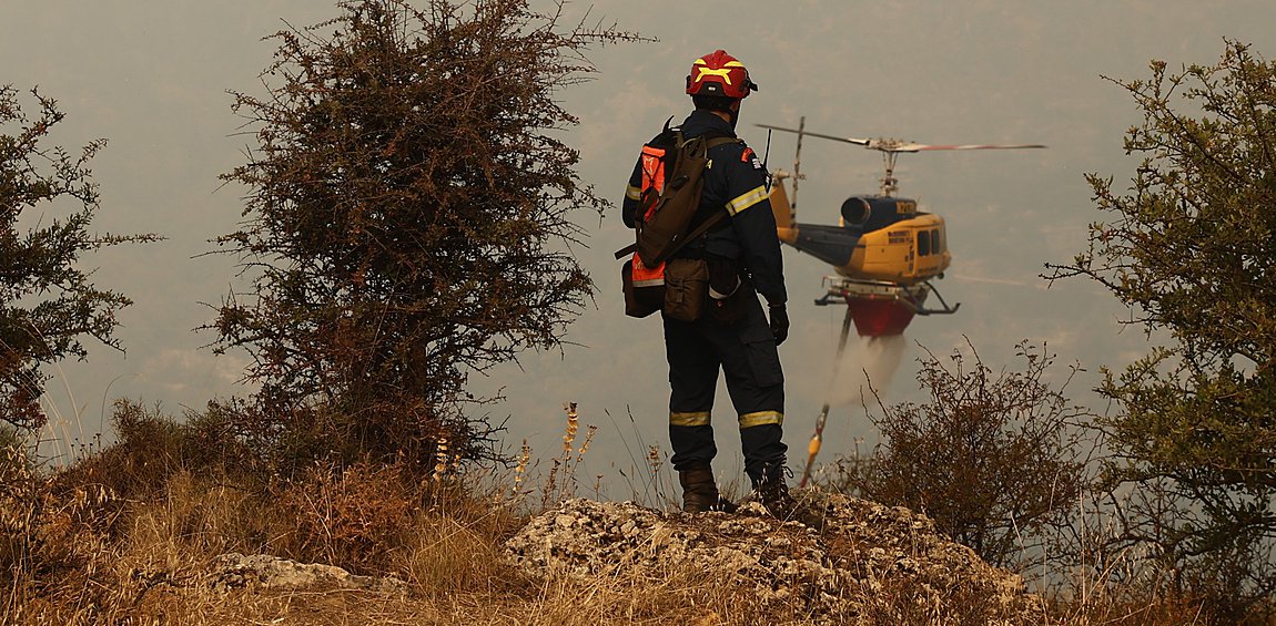 Κορινθία: Μάχη με τις φλόγες για τρίτο 24ωρο – Στάχτη έγιναν 50.000 στρέμματα
