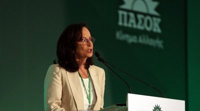 Άννα Διαμαντοπούλου για Μέση Ανατολή: Κρίσιμες οι εξελίξεις για τα εθνικά μας θέματα - Άμεση ενημέρωση των κομμάτων