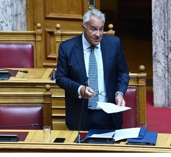 Βορίδης: Η κοινοβουλευτική πλειοψηφία της ΝΔ είναι απολύτως αρραγής