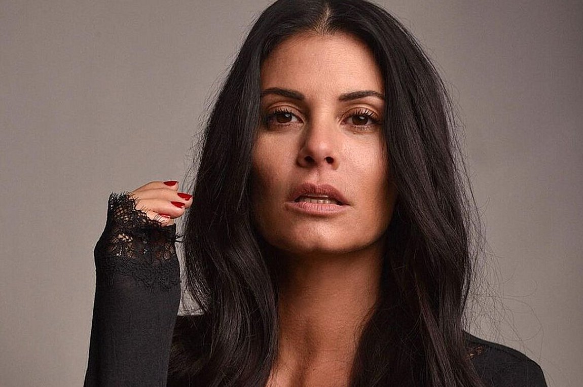 Μαρία Κορινθίου: «Είναι νωρίς να ερωτευτώ ξανά αλλά…»