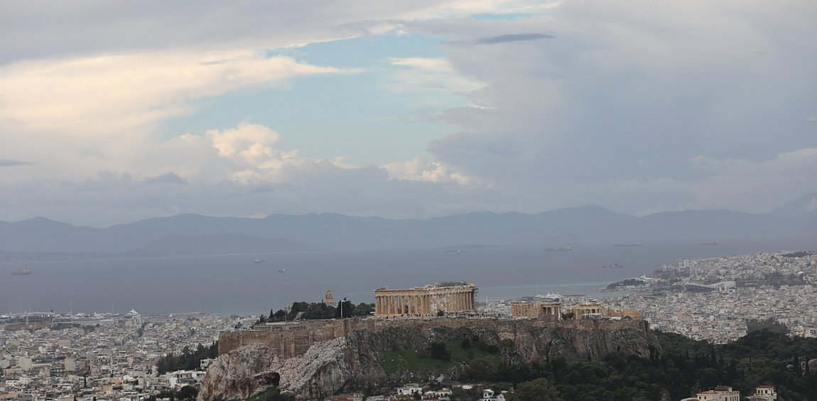 Καιρός: Συννεφιά, ζέστη και τοπικές βροχές την Τετάρτη - Αναλυτική πρόγνωση