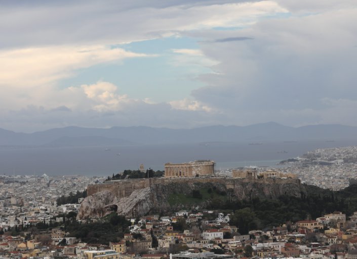 Καιρός: Συννεφιά, ζέστη και τοπικές βροχές την Τετάρτη - Αναλυτική πρόγνωση