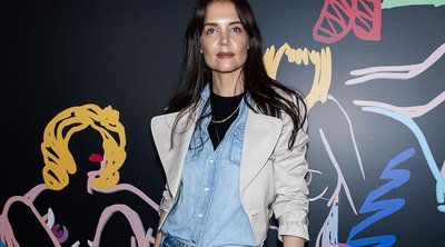 Η Katie Holmes φόρεσε το τζιν της σεζόν – Και θυμίζει κάτι από τα παλιά