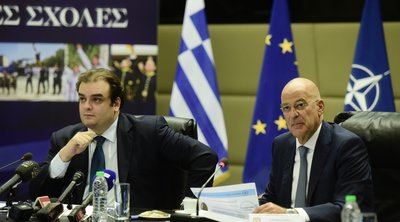 Στρατιωτικές Σχολές: Με μισθό €609 οι σπουδαστές - Τι ανακοίνωσαν Δένδιας και Πιερρακάκης
