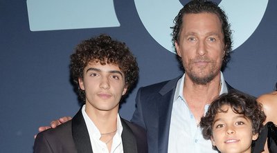 Ανήσυχος μπαμπάς ο Matthew McConaughey – Στο πλευρό του 16χρονου γιου του στα γυρίσματα της πρώτης του ταινίας