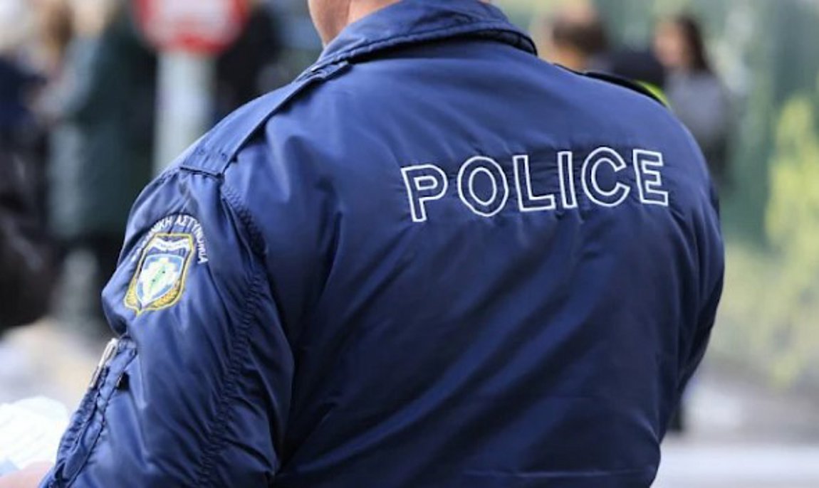Λάρισα: Χειροπέδες σε αστυνομικό που ζήτησε λεφτά για να διαγράψει κλήση